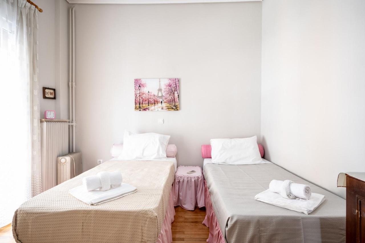 Family Apartment At Kalithea 2 Bedrooms 4 Pers 雅典 外观 照片